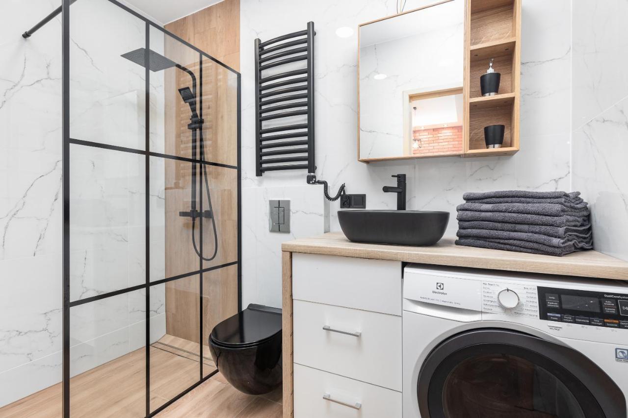 Bm Apartamenty Waly Chrobrego Radogoska Parking Free 슈체친 외부 사진